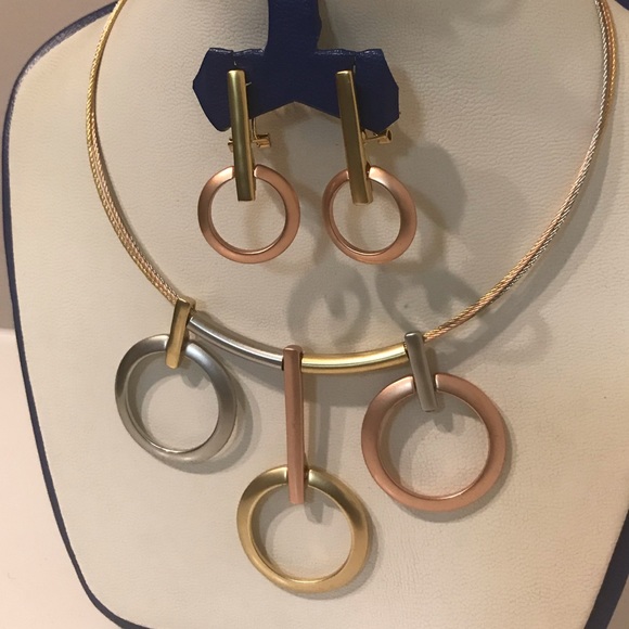 3 tone set with a bangle - Picture 1 of 2